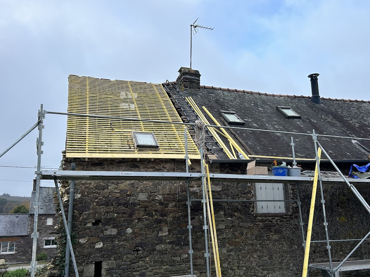 Façade rénovée après ravalement - Joyce Rénovation Finistère